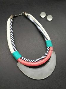 Vente chaude afrique pendentif résine collier bijoux en gros bas prix usine collier pour femmes cuir cordon déclaration gros - Product Image 3