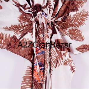 Vestido Kaftan Midi Floral Hecho a Mano 100% Algodón Ecológico, Cuello en V, Manga Corta, Silueta Ajustada, Decoraciones con Borlas y Volantes - Product Image 6