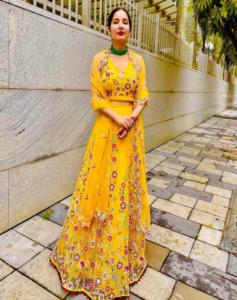 Ultra-Satin Soie Lehenga Choli À La Mode Lourd Brodé Travail Traditionnel Indien Doux Mono Net Cancan Toile Patta BD D'été - Product Image 1