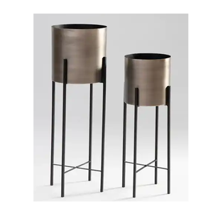 ชุดกระถางต้นไม้โลหะสำหรับตกแต่งบ้าน2ใบมีสีดีไซน์ตกแต่งภายในอาคารตกแต่งพื้นกระถางต้นไม้ดีไซน์สำหรับตกแต่งบ้านห้องนั่งเล่น - Product Image 3