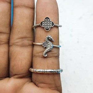 Bague élégante en argent sterling 925 avec design de canne à sucre, bagues empilables minimalistes, diamants taillés, mariage, vêtements de tous les jours, bijoux délicats - Product Image 2
