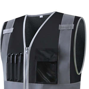 เสื้อกั๊กนิรภัยแบบตาข่าย มองเห็นได้ชัดเจน สำหรับงานก่อสร้าง ล่าสัตว์  พร้อมโลโก้สั่งทำพิเศษ  กระเป๋าหลายช่อง - Product Image 5