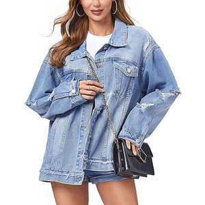 Chaqueta vaquera de manga larga de invierno para mujer personalizable de alta calidad con decoración de piel Diseño de estilo callejero popular - Product Image 1