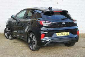 USADO LHD/RHD 2024 F O R D PUMA SUV 1,0/X - Product Image 3