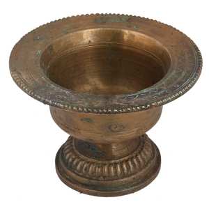 High Quality Vintage Pure Brass Spitting Bowl With Engraving And Polish Finished <b>For</b> Decoration Arabic Peekdaan <b>Decorative</b> <b>Item</b> - Product Image 4