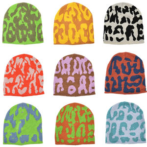 Gorro de Invierno Unisex Personalizado con Jacquard, Gorro de Mohair con Puño Tejido y Logotipo Personalizado para Clima Frío, Moderno - Product Image 6