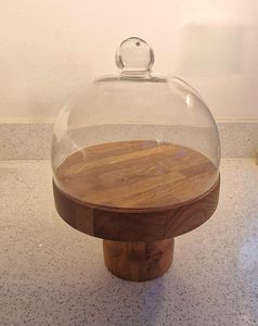 Support à gâteau en bois de qualité supérieure avec dôme en verre, conçu pour une présentation élégante de la boulangerie, divertissement à domicile - Product Image 4