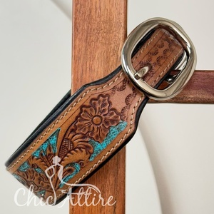 Collier de chien réglable de luxe de haute qualité avec boucle en métal et anneau en D Colliers pour animaux de compagnie en cuir véritable outillés à la main de luxe écologiques - Product Image 1