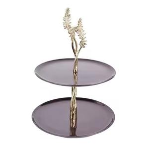 Soporte para Servir Pasteles de Diseño Premium con Recubrimiento Dorado de Estilo Moderno, Elegante para Fiestas en Hoteles, Decoración de Mesa, Servidor de Pasteles - Product Image 2