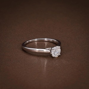 Anillo de Compromiso Solitario Redondo de 0.59 CTW, Certificado F VVS1 VVS2, Anillo de Diamantes Redondo de 4 Puntas, Anillo de Promesa, Regalo de Aniversario para Ella - Product Image 3