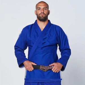 Kimono de Jiu Jitsu brasileño esencial para hombre, tejido suave y duradero, perfecto para principiantes y profesionales avanzados - Product Image 1