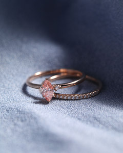 แหวนหมั้นเพชรโมอิสพร้อมเบาะตัดสีเหลืองทองสำหรับงานแต่งงานหรืองานปาร์ตี้3ct ตามสั่ง - Product Image 3