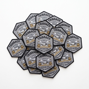 Fabricant de patchs brodés ovales personnalisés en gros pour la randonnée en plein air, badges en vrac - Product Image 5