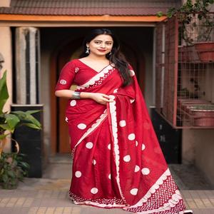 ผ้าส่าหรีผ้าฝ้ายชานเดรีแท้สำหรับผู้หญิง พร้อมลายบาติกแบบแฮนด์บล็อกที่มีสไตล์ และพู่ผ้าฝ้ายที่ปลายผ้าส่าหรี - Product Image 1