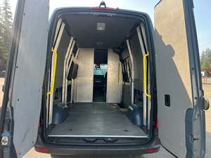 รถตู้เมอร์เซเดส-เบนซ์ สปรินเตอร์ 3500 144 V6 หลังคาสูง รุ่นครูว์แวน ขับเคลื่อนล้อหลัง ปี 2019 - Product Image 5