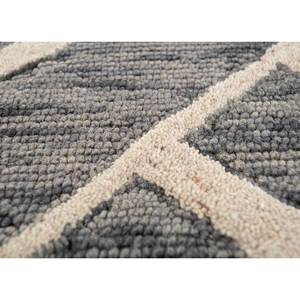 Tapis en laine et viscose à motifs géométriques gris et noir, tufté à la main, pour la maison Tra-14746 - Product Image 3