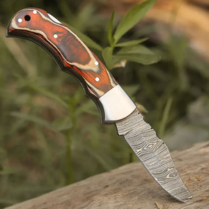 Couteau de camping en acier damas fait main personnalisé Lame D2 de haute qualité avec manche en bois OEM Couteau utilitaire pliant de poche - Product Image 3