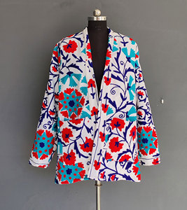 Chaqueta de mujer Suzani, chaqueta bordada de algodón indio, abrigo bordado hecho a mano, chaquetas hechas a mano Suzani indio - Product Image 4