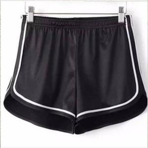 Shorts Deportivos de Cintura Media para Mujer, Estilo Vintage, en Tela Verde de Rizo, con Logotipo Personalizado, 100% Algodón Ecológico - Product Image 6