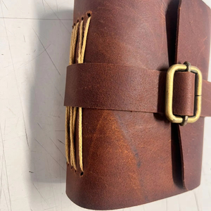 Cahier en cuir fait main Vintage papier souple Buff cuir côté Deckle Edge Journal - Product Image 1