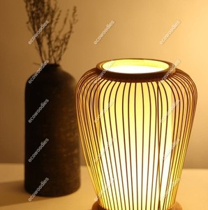 Lampe de table vintage en rotin de bambou au design unique avec abat-jour en bambou de rotin pour lampe de table décorative de bureau et de salon de chevet - Product Image 4