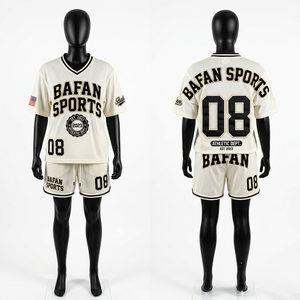 Conjunto de Shorts Deportivos para Mujer de Malla de Poliéster de Alta Calidad, 165 GSM, Color Crema, Ligeros, Transpirables, con Logotipo Personalizado - Product Image 3