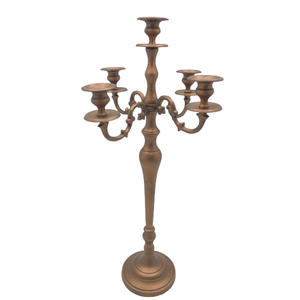 Bougeoir en aluminium à 5 bras décoratif pour la maison support de pilier de bougie en cuivre fumé pour dessus de table et décor de noël - Product Image 1