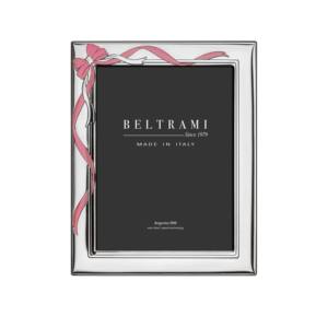 กรอบรูปไม้ BELTRAMI งานฝีมืออิตาลี ชุบเงินพรีเมียม ดีไซน์ลายนูนรักษ์โลก สำหรับเก็บความทรงจำอันล้ำค่า - Product Image 1
