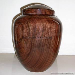 Urnas de cremación de almacenamiento de cenizas humanas de aspecto clásico hechas de madera con forma de rectángulo elegante de fabricante indio a un precio impresionante - Product Image 2