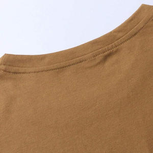 เสื้อยืดโอเวอร์ไซส์แฟชั่นฤดูร้อนสำหรับผู้ชายผ้าฝ้ายพิมพ์ลายปักโลโก้และป้ายแบบกำหนดเอง - Product Image 6