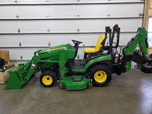 Comprar Tractor John Deere 1025R Usado con Cortadora y Pala Cargadora Frontal 4x4, Tractor de 25 HP a Precio Económico, Tractor de Ruedas 4WD en Venta - Product Image 5