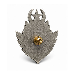 Badges pour chapeaux à bas prix avec surface lisse, matériau de bonne qualité pour chapeaux personnalisés, accessoires vestimentaires et commandes en gros - Product Image 6