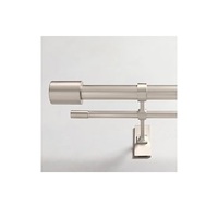 Supports de rideaux en acier inoxydable de qualité design pour les projets de rénovation haut de gamme dans les maisons et condos modernes