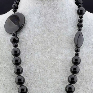 Collar de Cuentas de Resina Hecho a Mano Craft Exim, Joyería de Moda Premium para Mujer, Elegante, para las Cuatro Estaciones, Regalo, Exportación de Ropa - Product Image 1