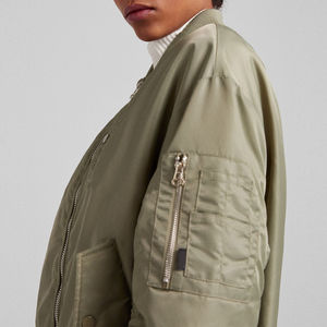 Chaquetas Bomber de Moda Urbana para Mujer, Proveedor Personalizado OEM, Fábrica Mayorista B2B, Chaquetas Universitarias para Mujer - Product Image 3