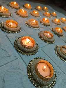 Bougeoirs en métal rajasthani Diwali Diya et décor à la maison élégant pour salon et cadeaux - Product Image 4