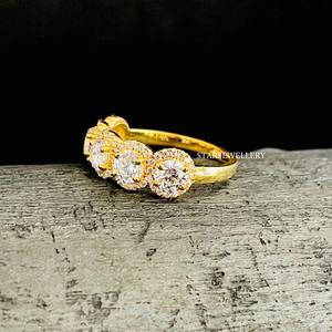 14K oro sólido cinco laboratorio diamante Halo oro sólido propuesta de boda anillo. - Product Image 3