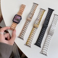 Bracelet de montre en acier inoxydable de luxe à dégagement rapide, bracelet en métal brossé à dents pour Apple Watch IWatch Series 7 6 5 4 3 SE