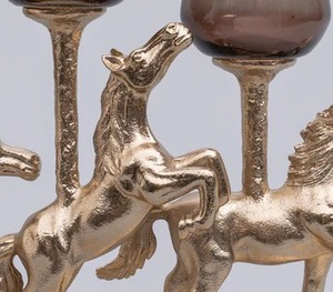 Superbe bougeoir à cheval idéal pour accentuer la pièce maîtresse de table et créer une ambiance chaleureuse et invitante dans n'importe quelle pièce - Product Image 5