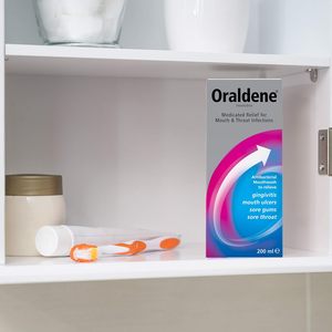 น้ำยาบ้วนปากผสมยา - บรรเทาอาการเจ็บคอสำหรับผู้ใหญ่ ขนาด 200 มล. - Product Image 6