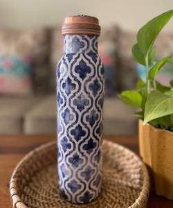 Botellas martilladas de cobre 100% hechas a medida, capacidad de 950 ML, SIPPER para tiendas de salud, vasos de plástico Premium - Product Image 5