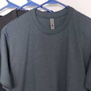 Camiseta para adultos Tri-Blend Track Style - Product Image 1