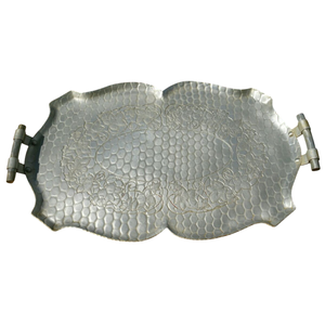 Plateau de service en aluminium martelé de style vintage en gros avec poignées, design floral en relief, plat en métal pour la maison et l'hôtel - Product Image 1