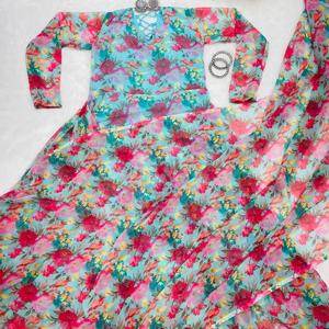 ชุดส่าหรีพิมพ์ลายสำหรับงานปาร์ตี้สวยงาม - Product Image 1