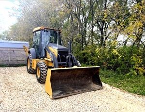 La mejor retroexcavadora certificada EPA DEERE 310SJ en excelentes condiciones y lista para enviar a la venta - Product Image 3