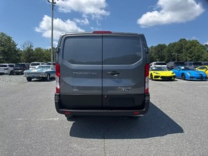 Furgoneta de Carga Ford Transit T-250 2025 Usada en Buen Estado, Certificada y Limpia, Techo Bajo de 148 Pulgadas, 9070 GVWR, Tracción Trasera - Product Image 5
