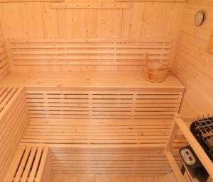 Sauna électrique extérieur en bois massif pour jardin, cour arrière, sauna à vapeur pour 6 personnes - Product Image 6