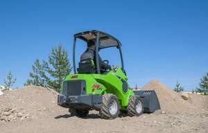 รถตักขนาดเล็ก Avant 523 พร้อมบุ้งกี๋ 4in1 ขับเคลื่อนด้วยเครื่องยนต์และเกียร์ยันมาร์ - Product Image 6