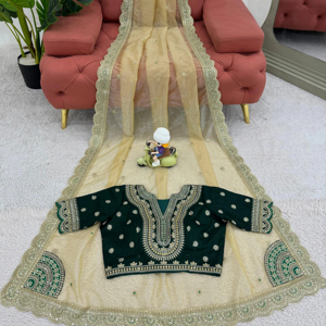 Beau saree de créateur avec travail de codage et de séquence - Product Image 1
