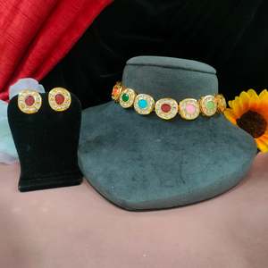 Conjunto de collar de Kundan y Moissanite de primera calidad, joyería étnica india de Kundan y Moissanite de la mejor calidad, conjunto de joyería nupcial de lujo - Product Image 1